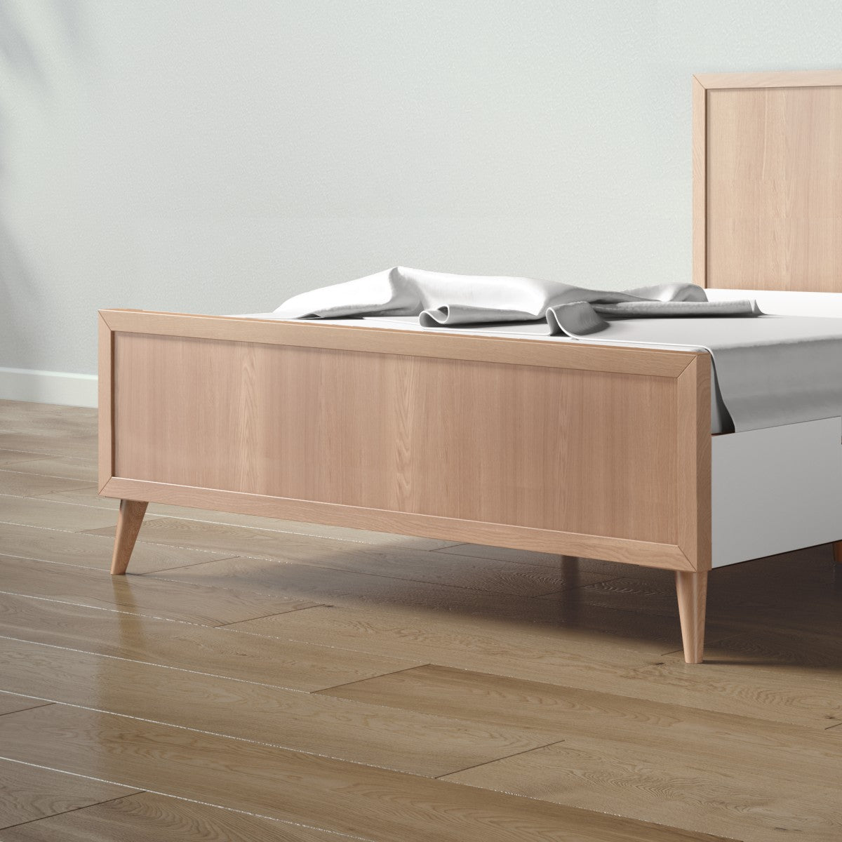 Romina New York Low-Profile Footboard