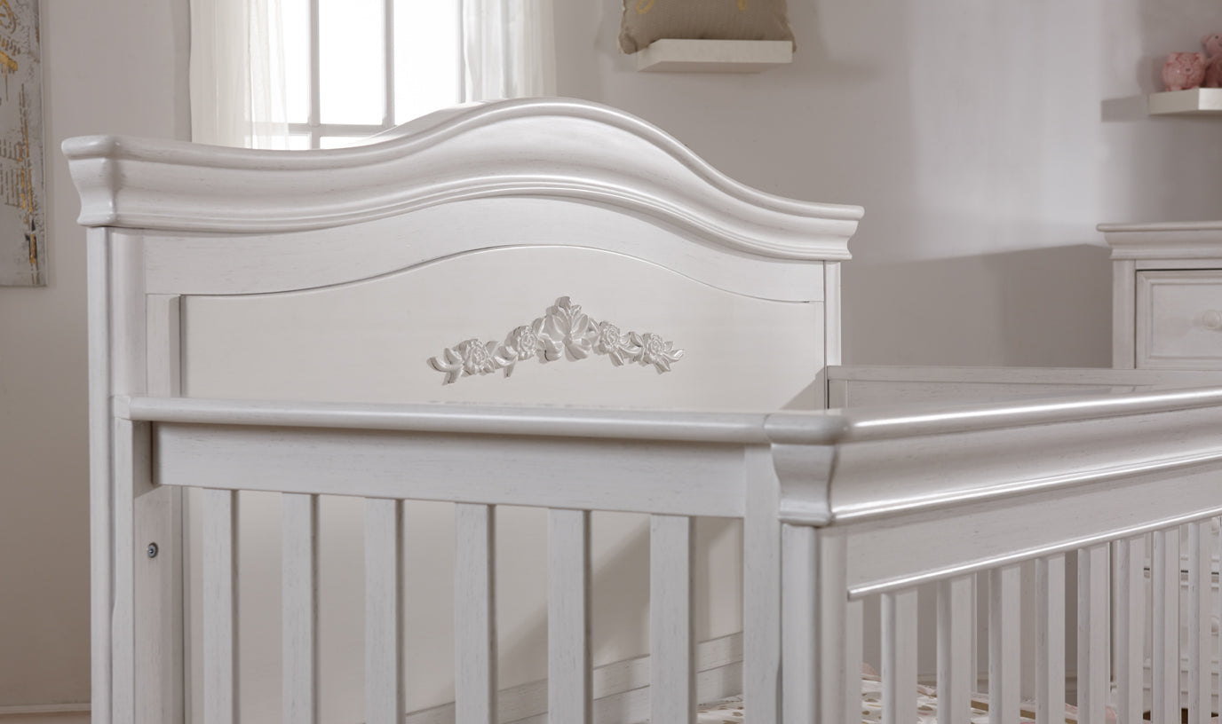 Pali Diamante Forever Crib + Panel with Decor