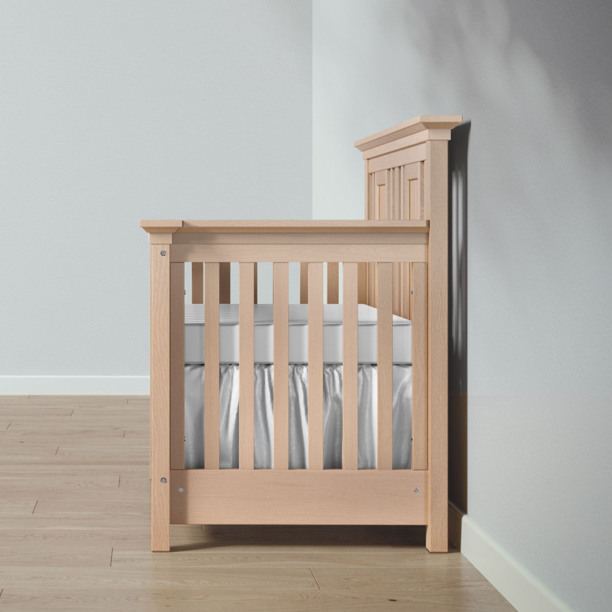 Romina Karisma Convertible Crib / Solid Back