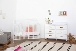 Million Dollar Baby Classic Winston 4-in-1 Convertible Iron Crib
